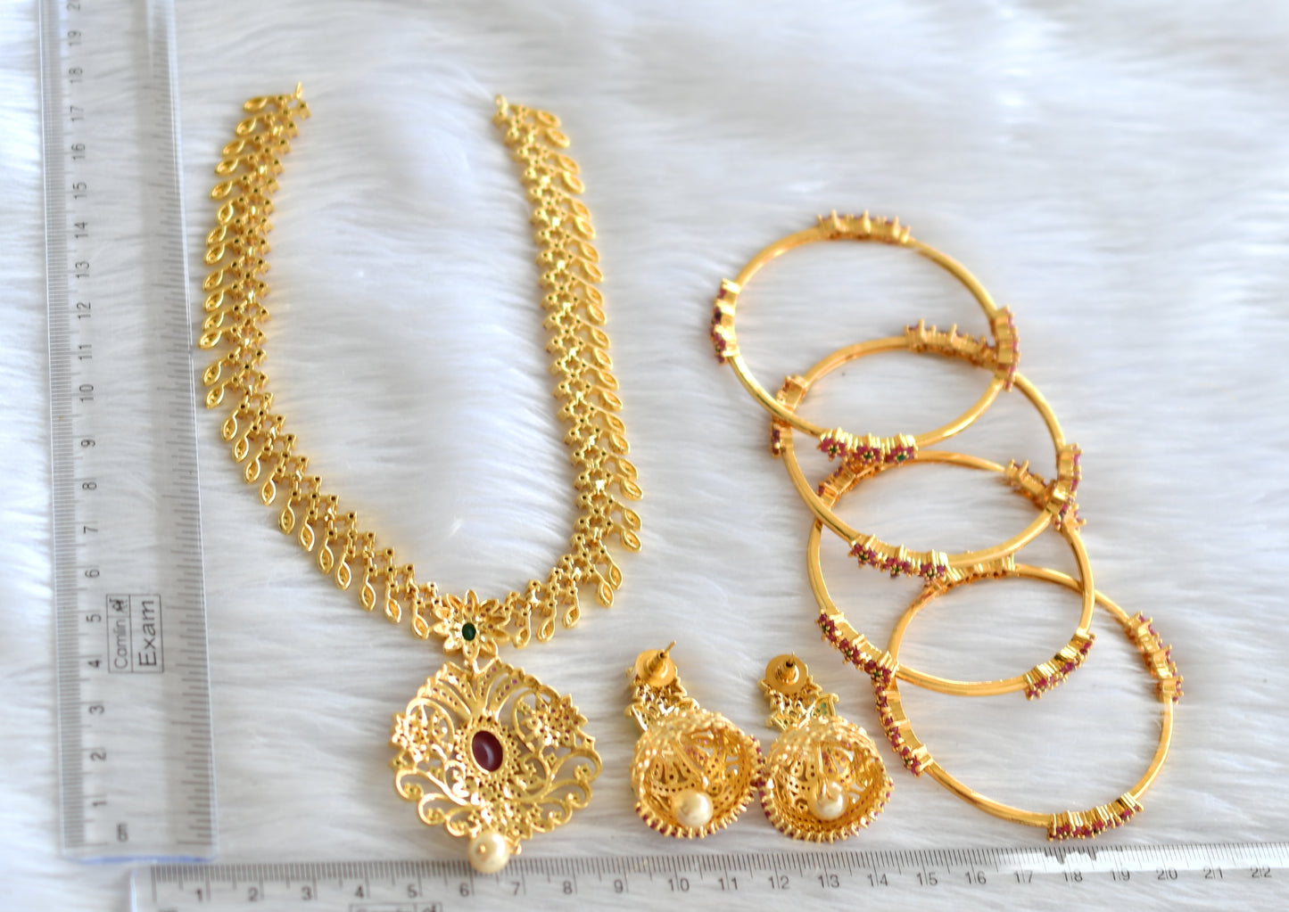 Gold tone ruby-emerald flower necklace combo set dj-43444