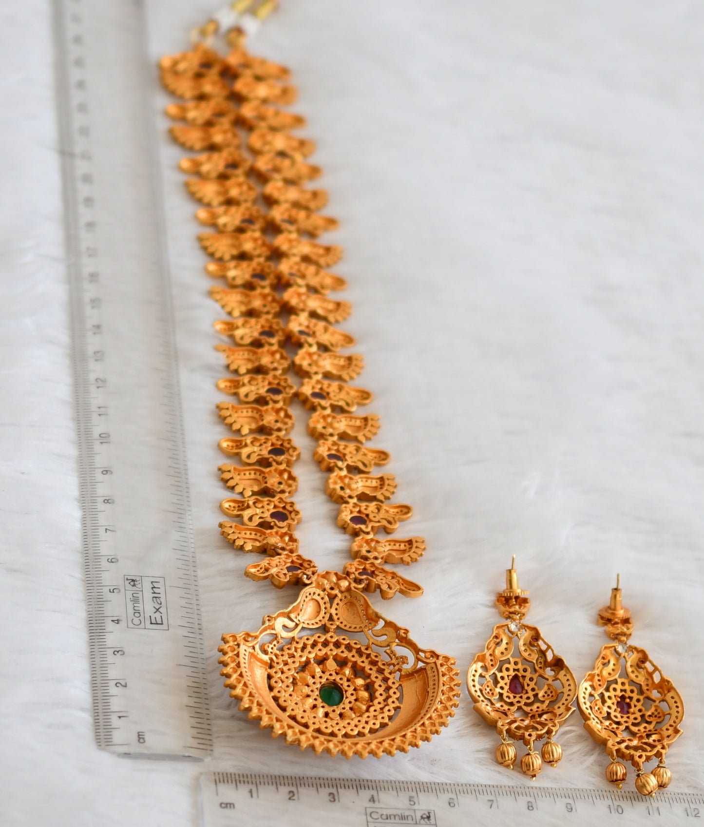 Matte finish kemp-emerald-white mango-flower short haar set dj-50418