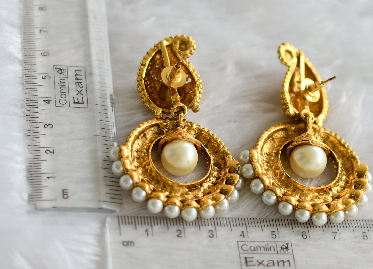 antique gold tone pearl mango earrings dj-46779