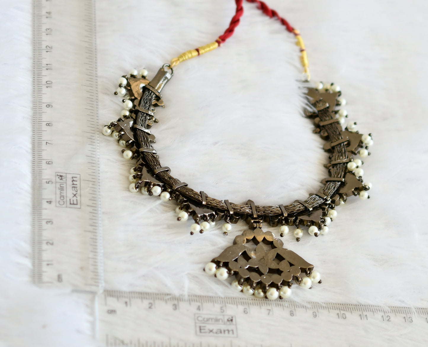 Black finish precious kemp-green-white pearl bead necklace dj-50428