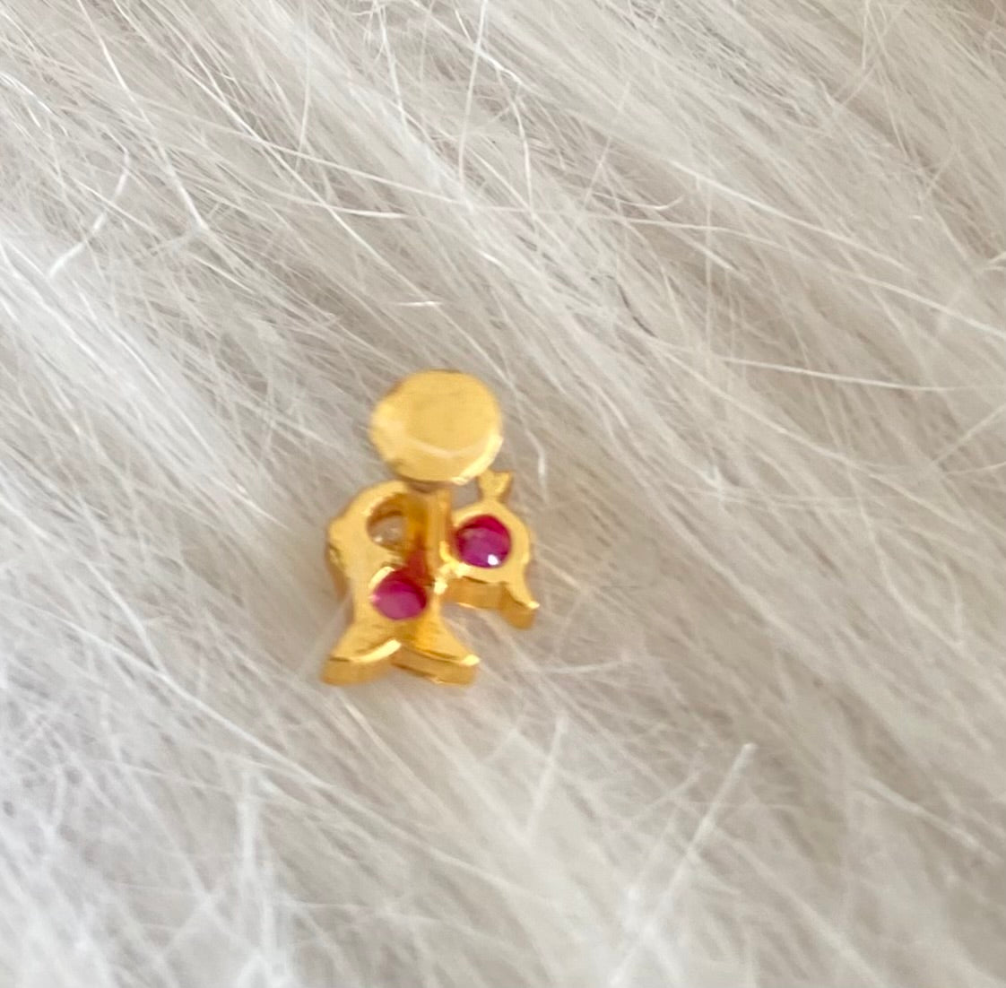 Gold tone pink-white stone small swan nose pin dj-53732