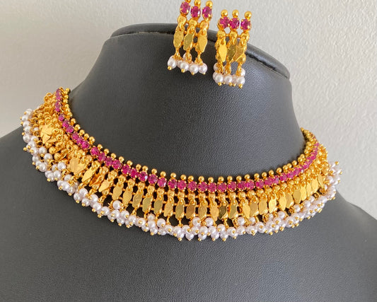 Gold tone kerala style elakka pink stone pearl choker necklace set dj-54104