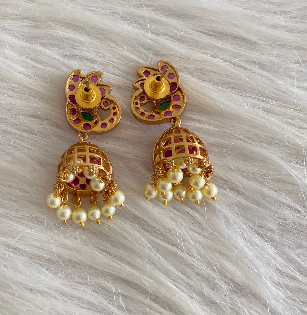 Antique gold tone kemp-green-white stone pearl peacock jhumkka dj-55093