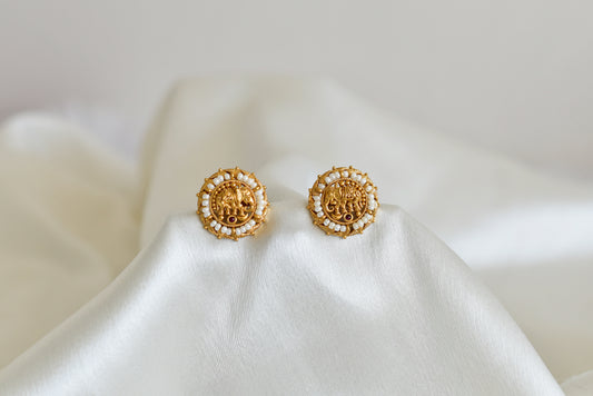 Antique gold tone pink pearl elephant stud/earrings dj-52570