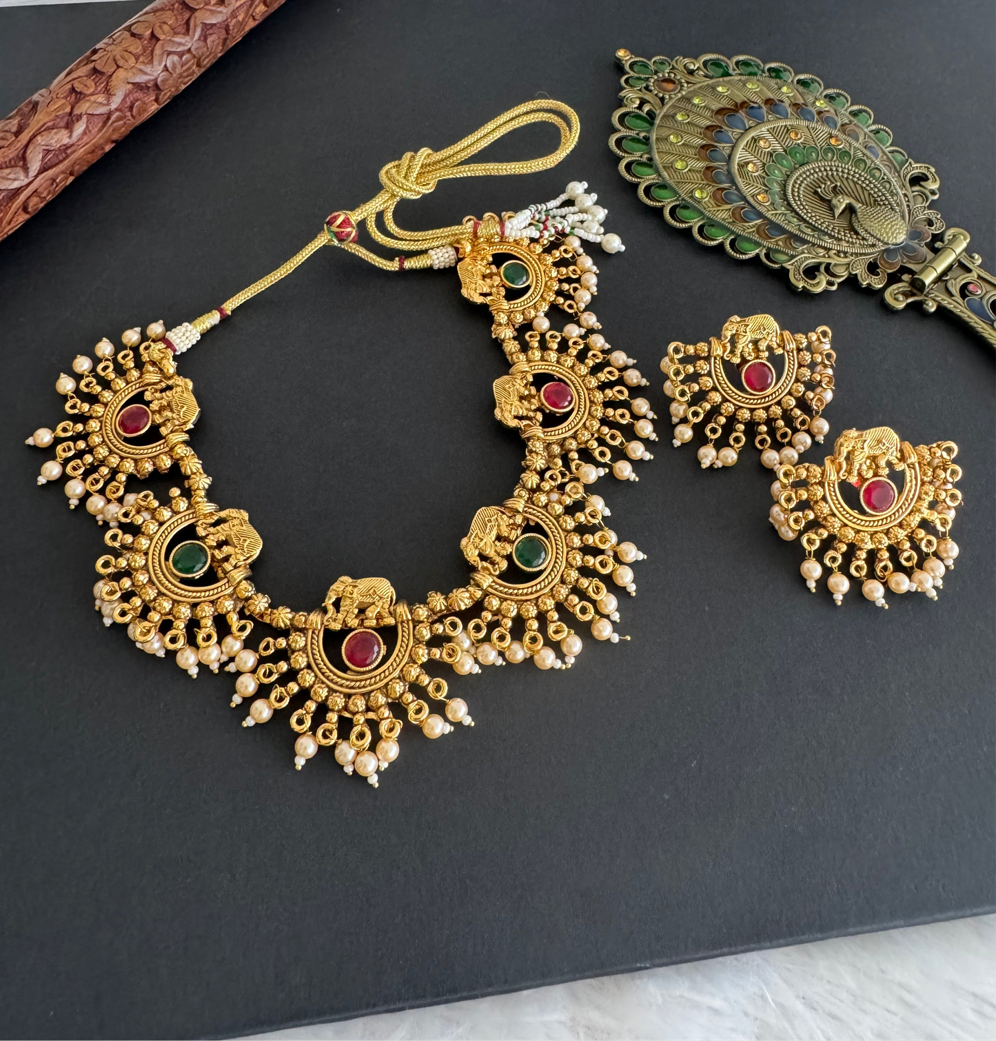 Antique gold pearl Elephant round ruby-green stone necklace set dj-52097