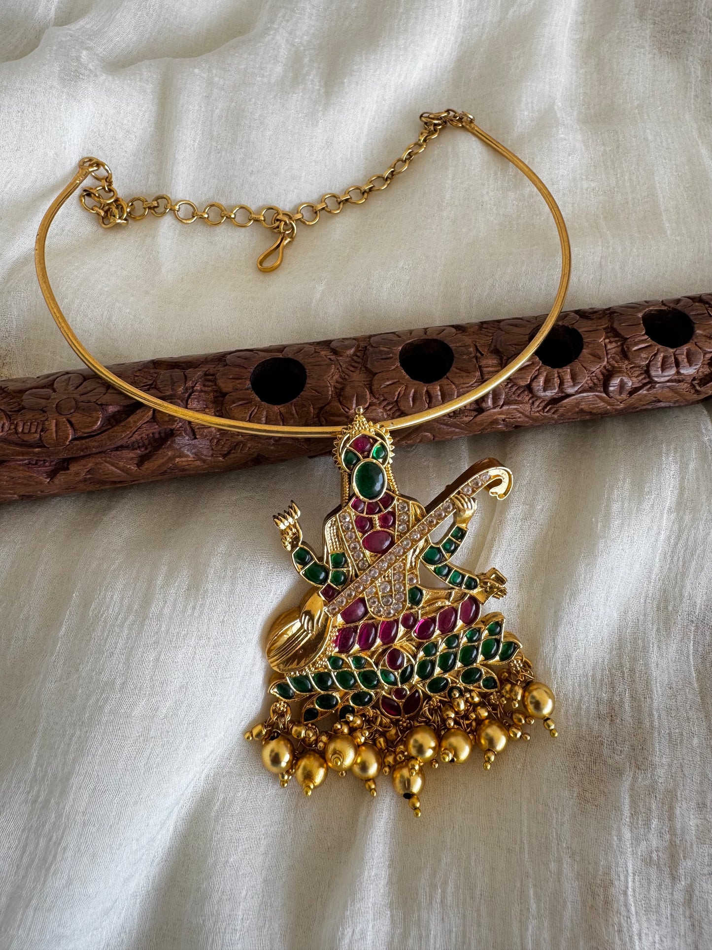 Matte finish kemp-green Ma saraswathi hasli necklace dj-52613