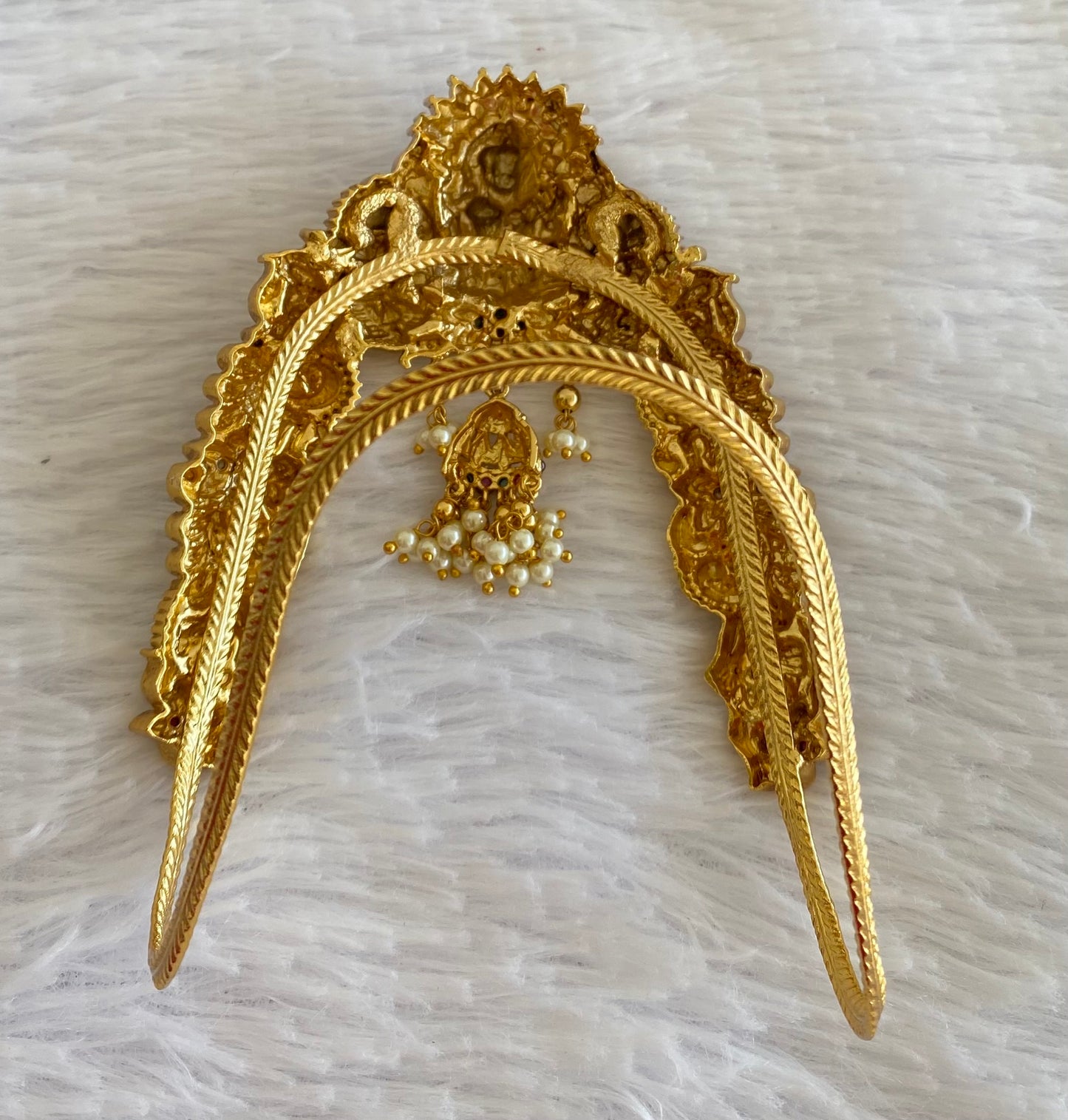 Antique gold tone pearl flower lakshmi vanki/bajuband dj-53005