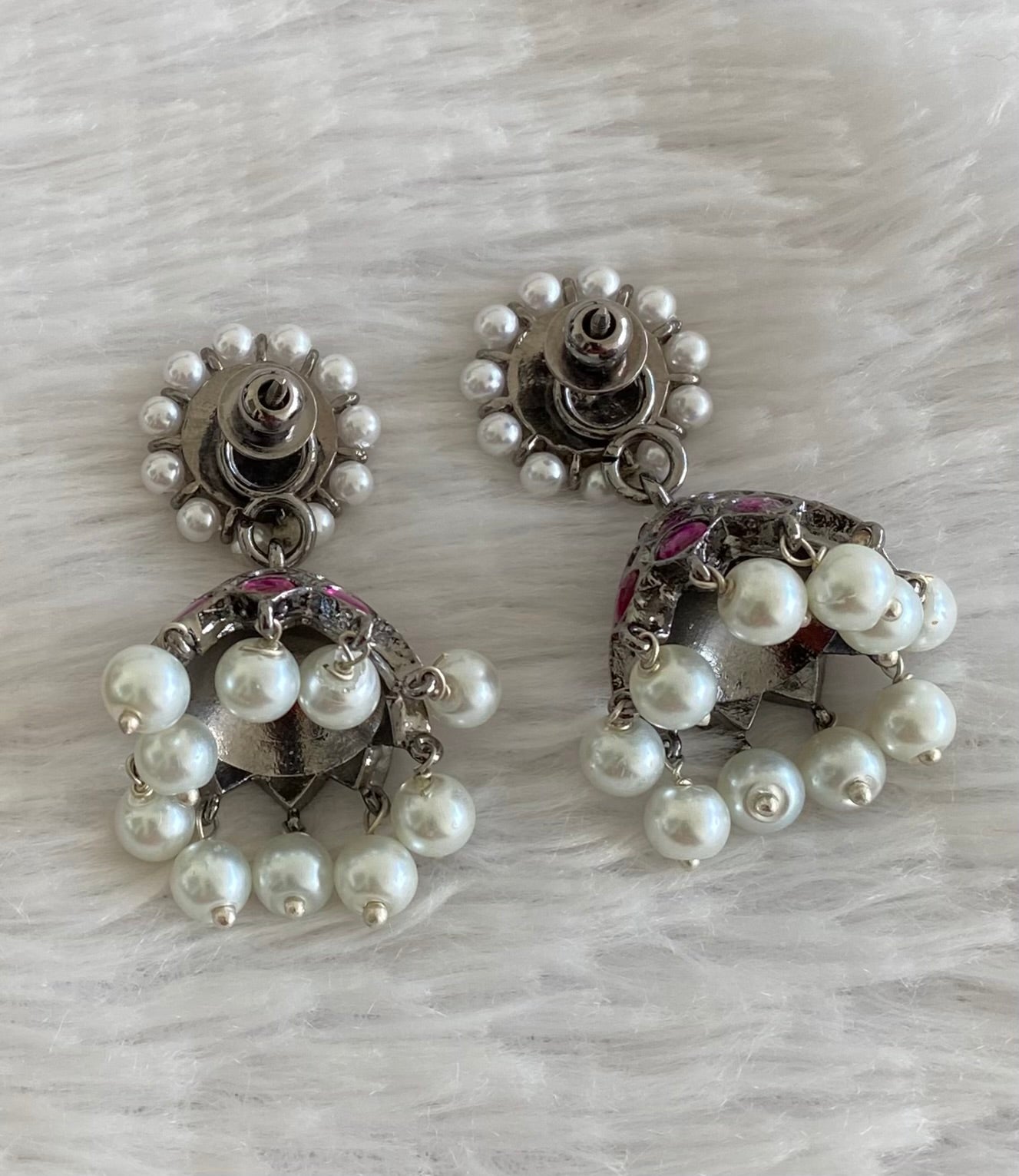 Black finish precious kemp-green pearl jhumkka dj-53687