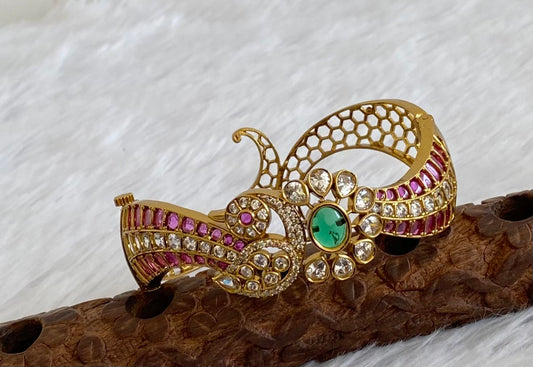 Matte finish kemp-green-white screw type peacock kada/bangle dj-53513