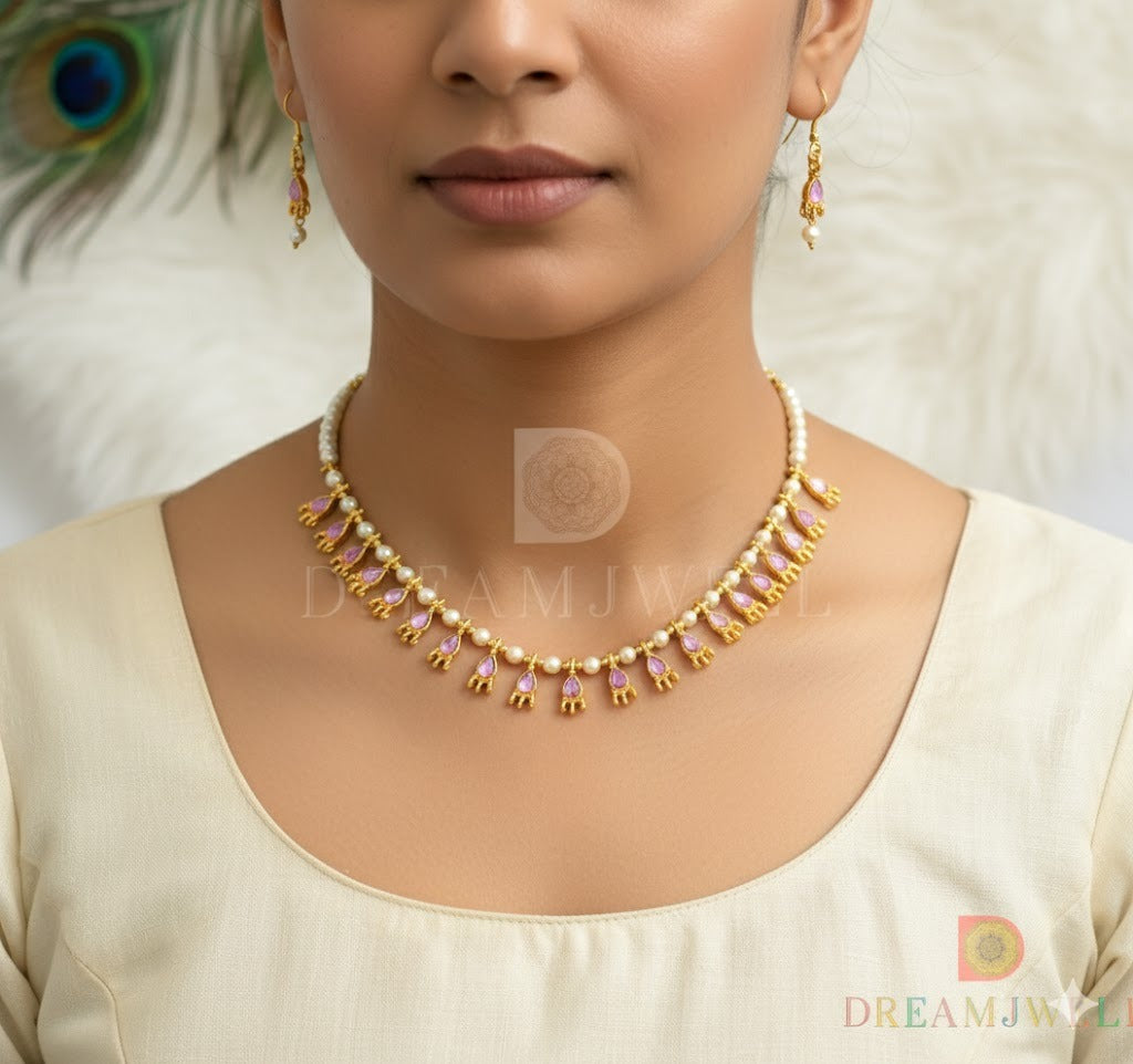 Gold tone pearl-baby pink stone hand made necklace set dj-37341