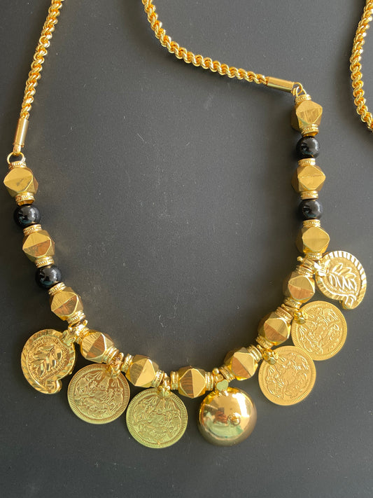 Gold tone South Indian style bottu Mangalyam dj-42529