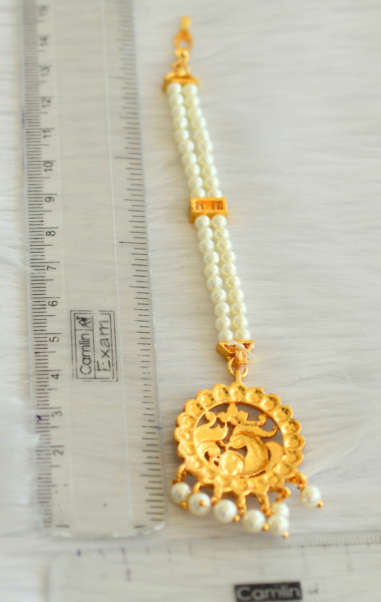 Gold tone kemp-green pearl swan maang tikka dj-29718