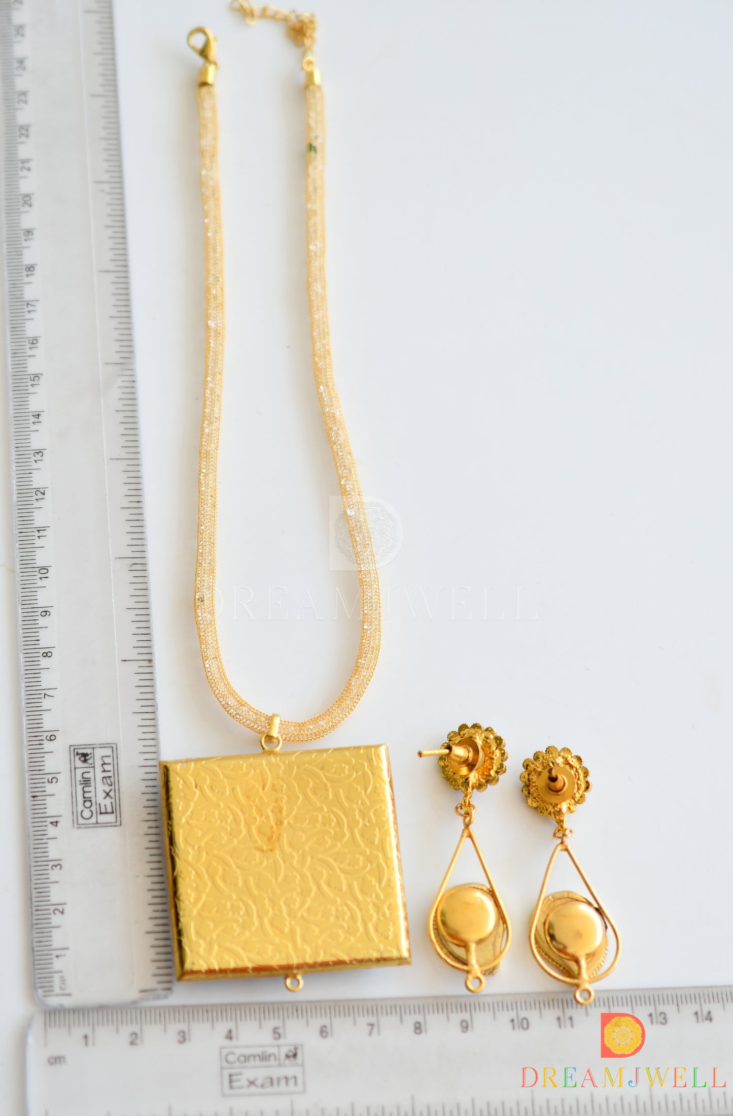 Gold tone black thewa pendant necklace set dj-06701