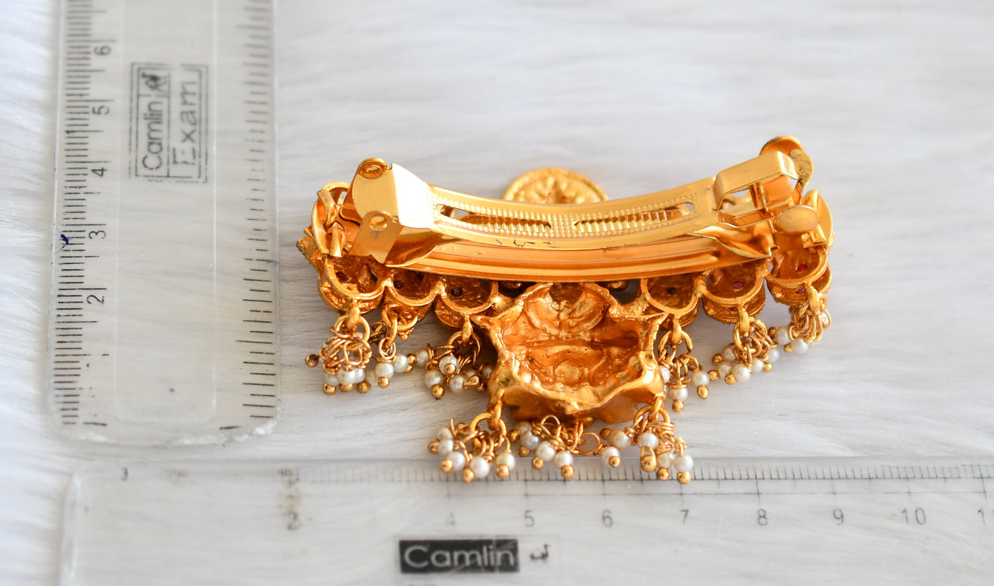 Matte finish ruby pearl lakshmi hair clip dj-19012