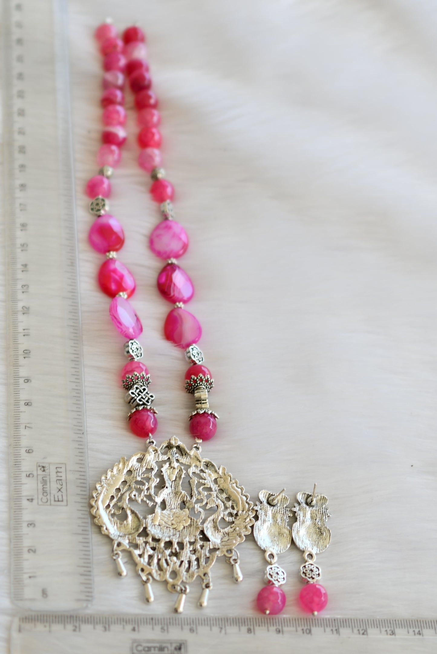 Silver tone pink agate lakshmi beaded necklace set dj-28569