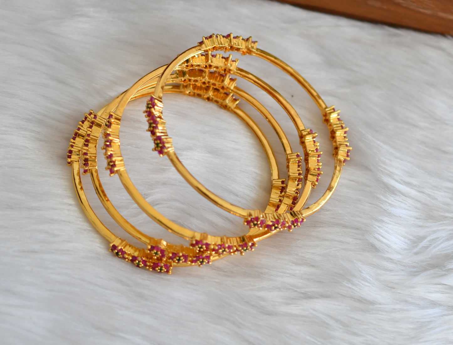 Gold Tone Ruby-green nakshatra Set Of 4 Bangles(2.6) DJ32129