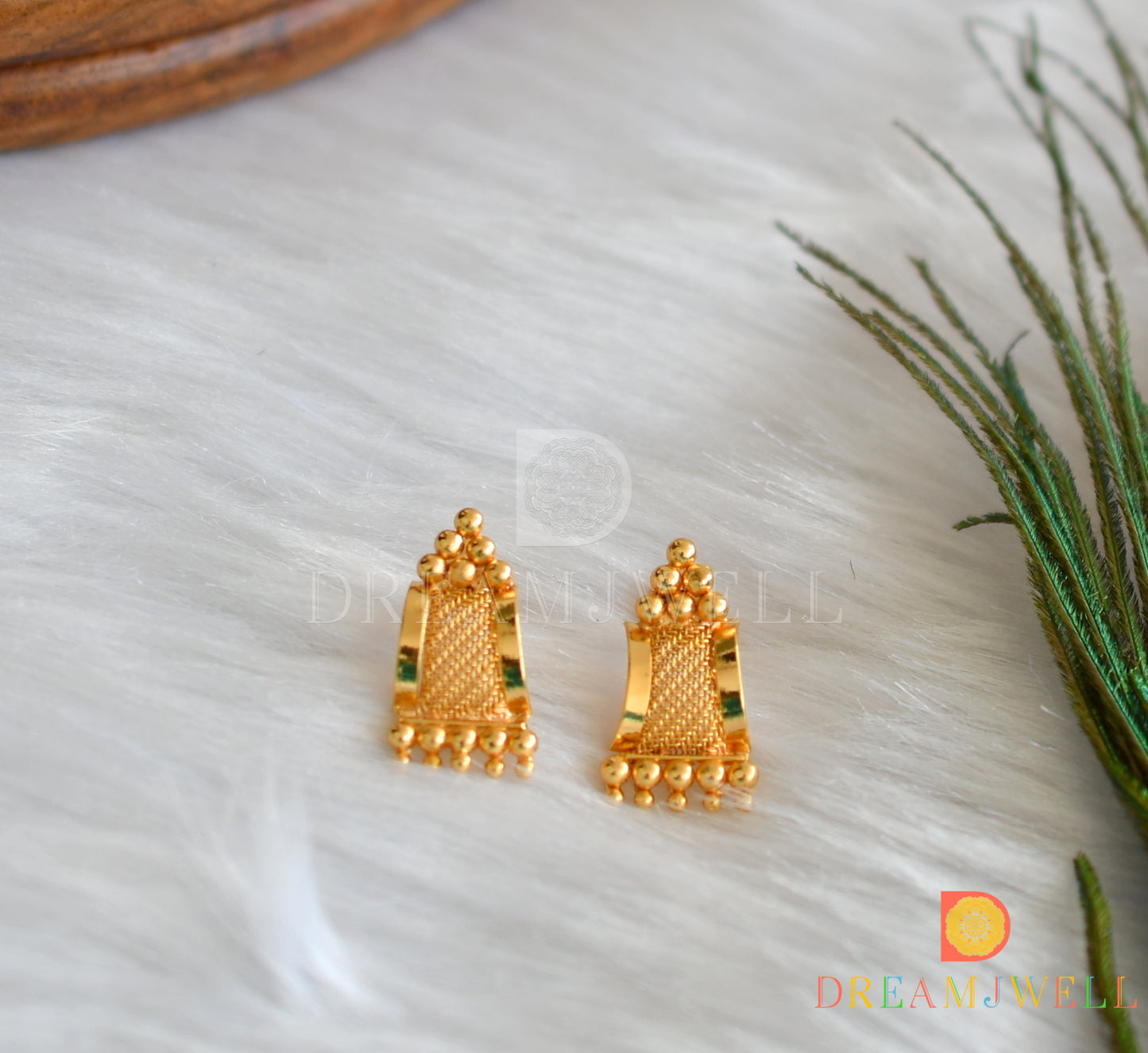 Gold tone 24 inches Om pendant chain set dj-37823