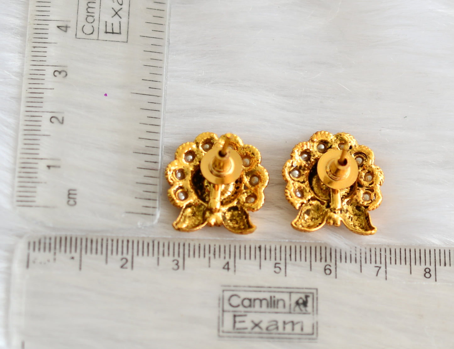 Antique gold tone pearl flower stud dj-02404