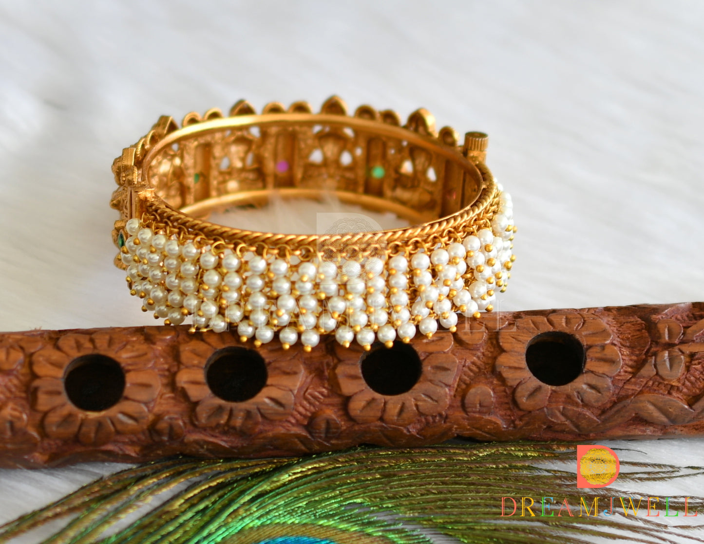 Matte finish kemp-green Lakshmi pearl kada/bangle(2.6) dj-37921