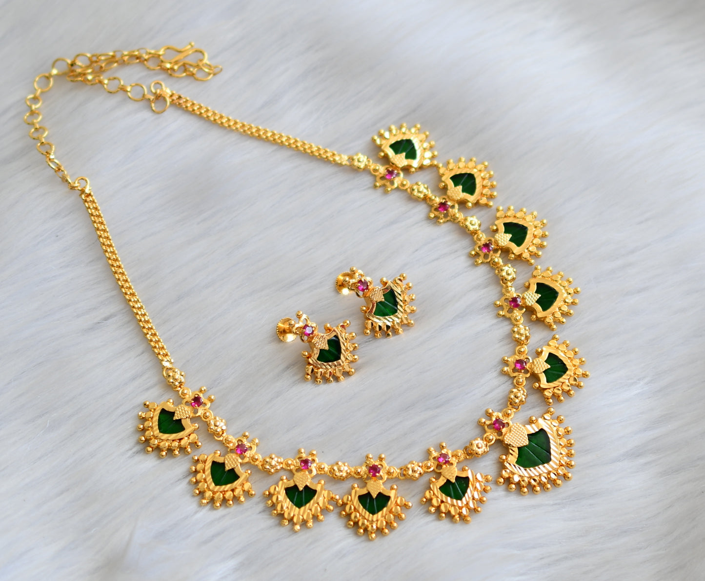 Gold tone pink stone green palakka Kerala style necklace set dj-41164