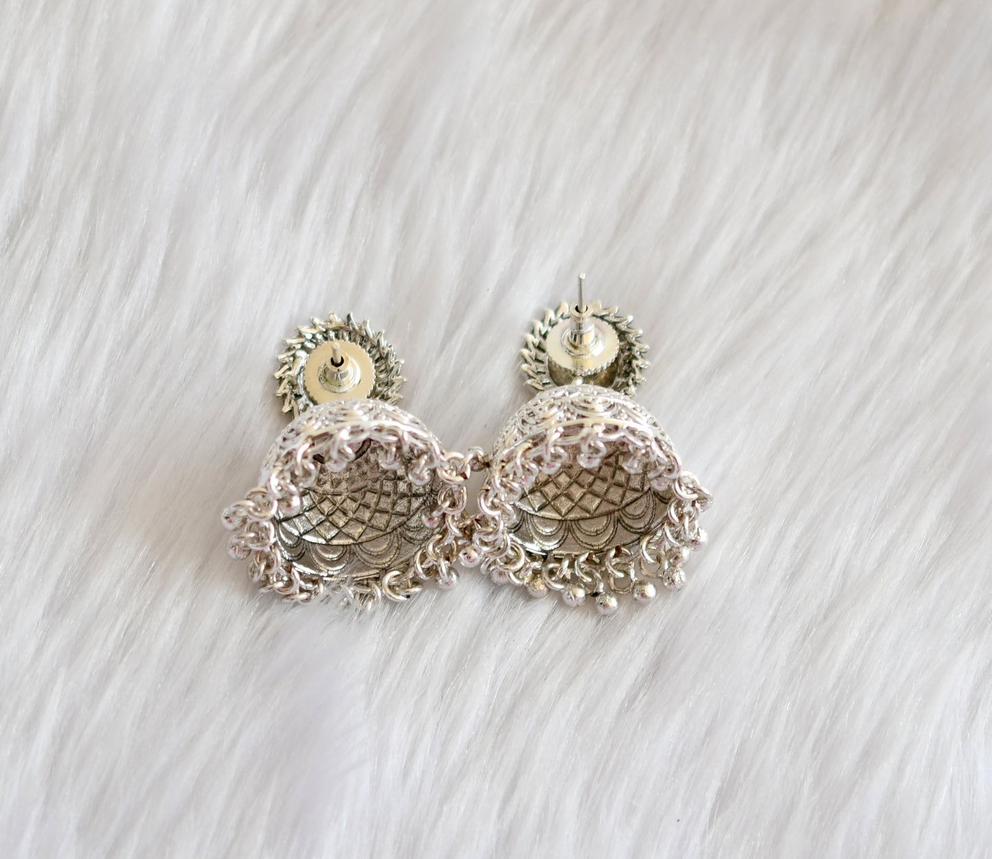 Silver tone flower jhumkka dj-02290