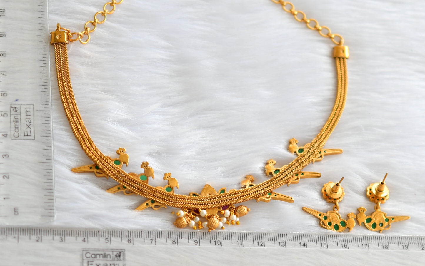 Matte finish green-kemp-white Lotus-peacock necklace set dj-39561