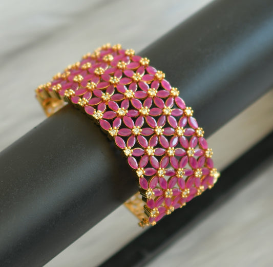 Gold tone cz ruby flower big lock type bracelet dj-19323