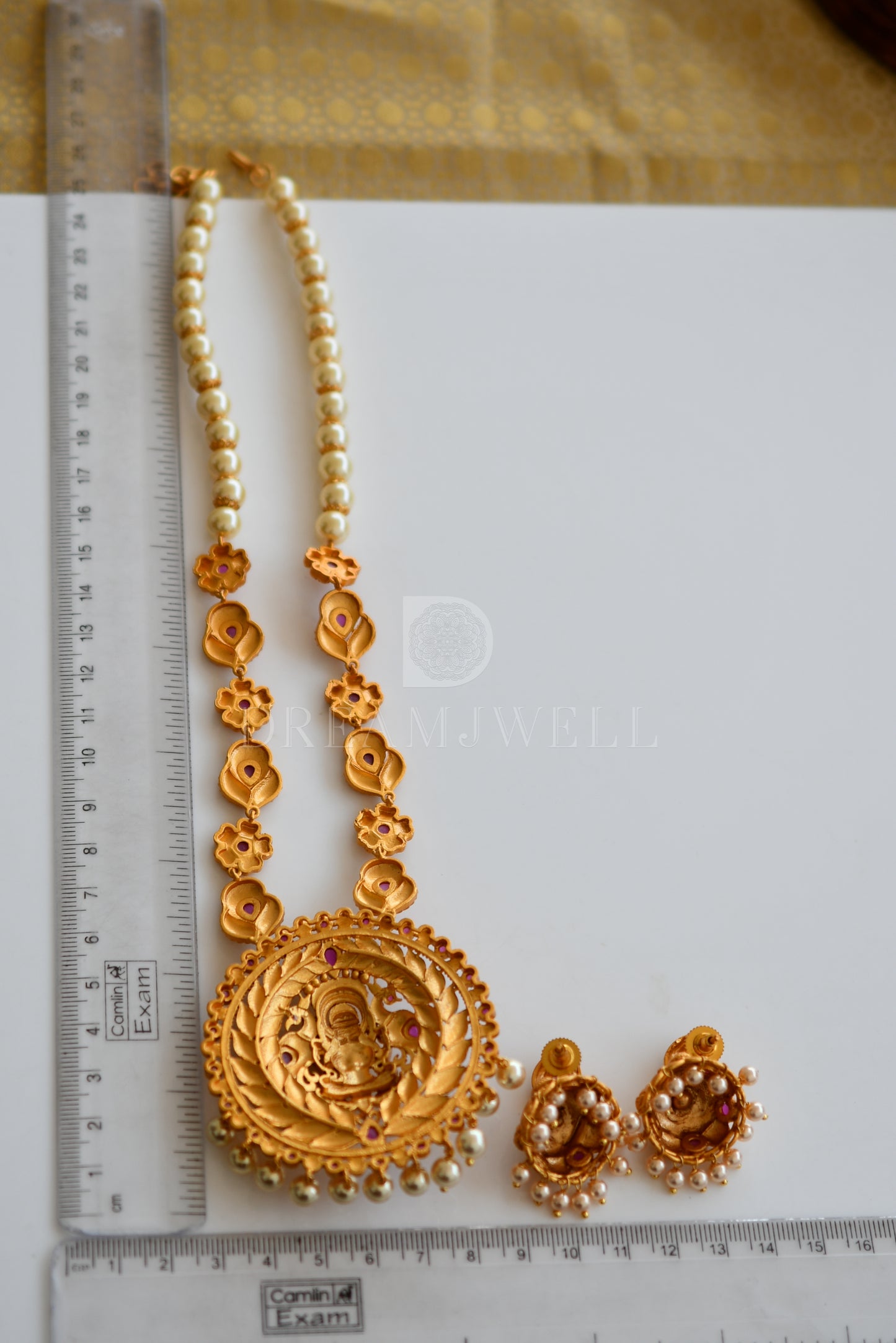 Matte finish ruby pearl beaded lakshmi short haar set dj-09782