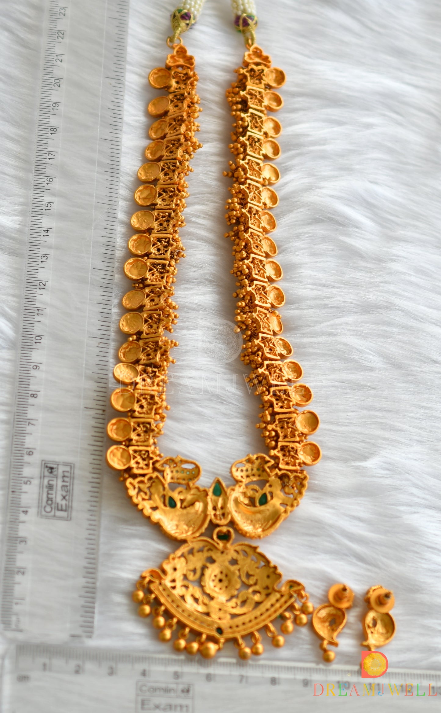 Matte finish gold cluster semi precious emerald peacock short haar set dj-11451