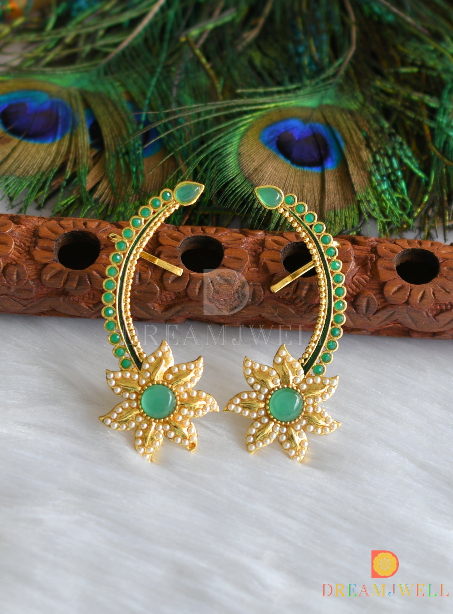 DREAMJWELL Awesome Green Designer Ear Cuff Earrings-dj-01186