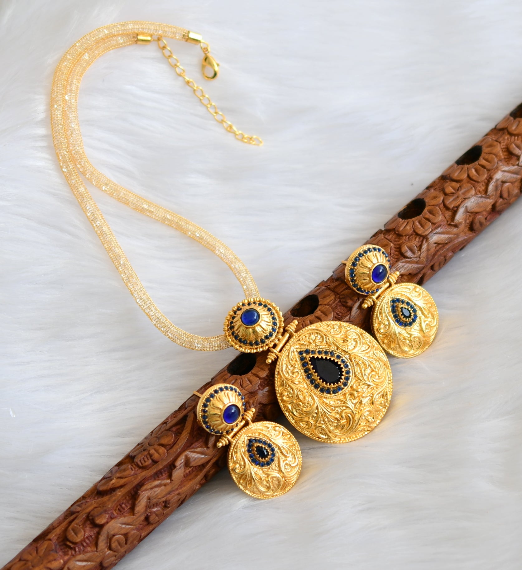 Matte finish blue round pendant set dj-02776 - Main Image