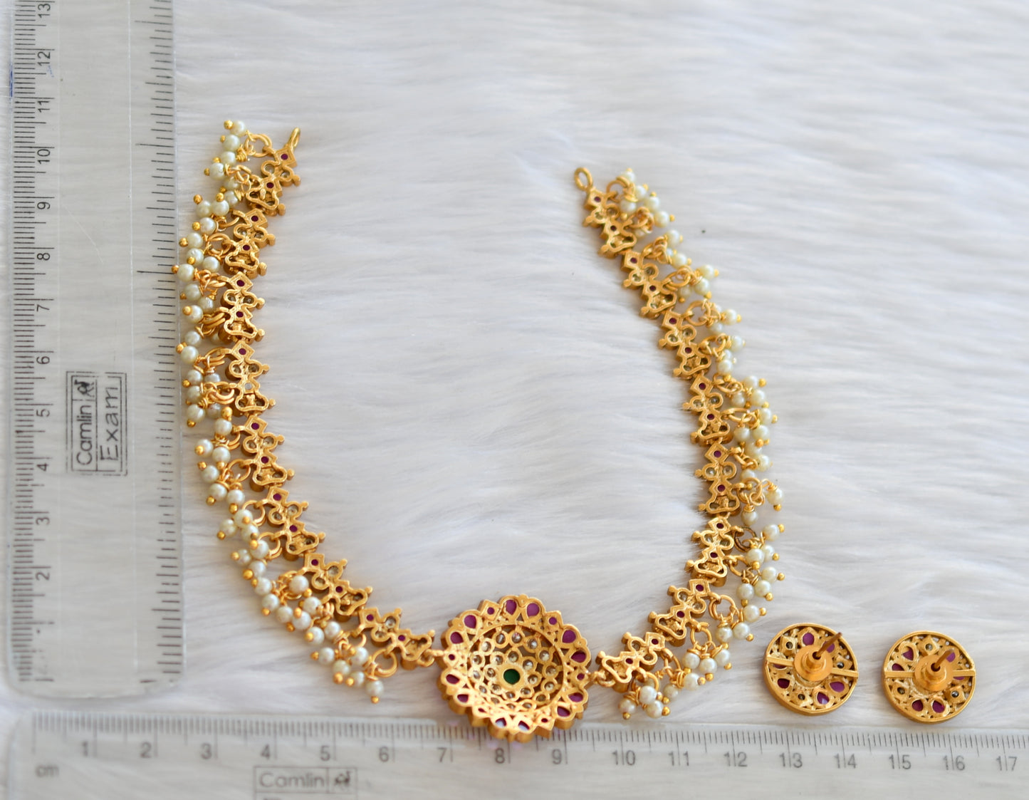 Matte finish kemp-green pearl cluster round necklace set dj-40376
