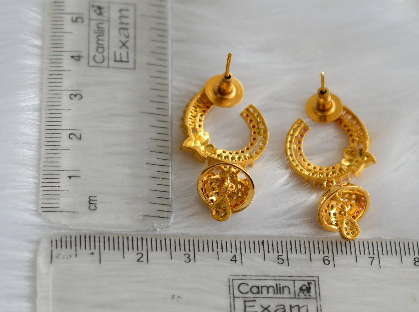 Gold tone cz white flower earrings dj-19958