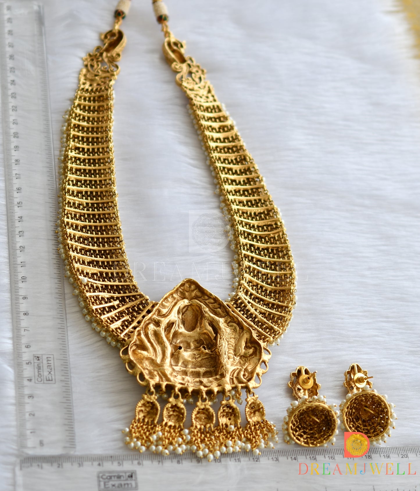 Matte finish kemp-green Lakshmi pearl cluster haar set dj-31366