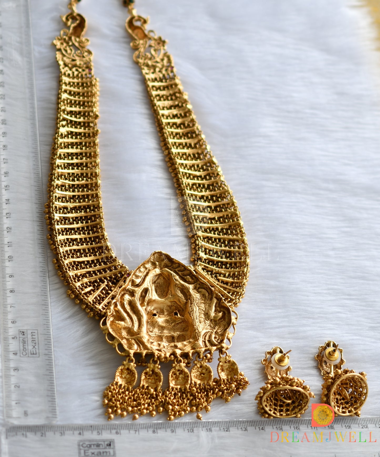 Matte finish kemp-green Lakshmi bridal gold cluster haar set dj-31365