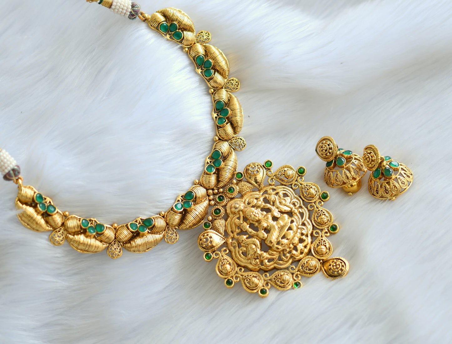 Antique gold tone green Nagasu Lakshmi necklace set dj-02833