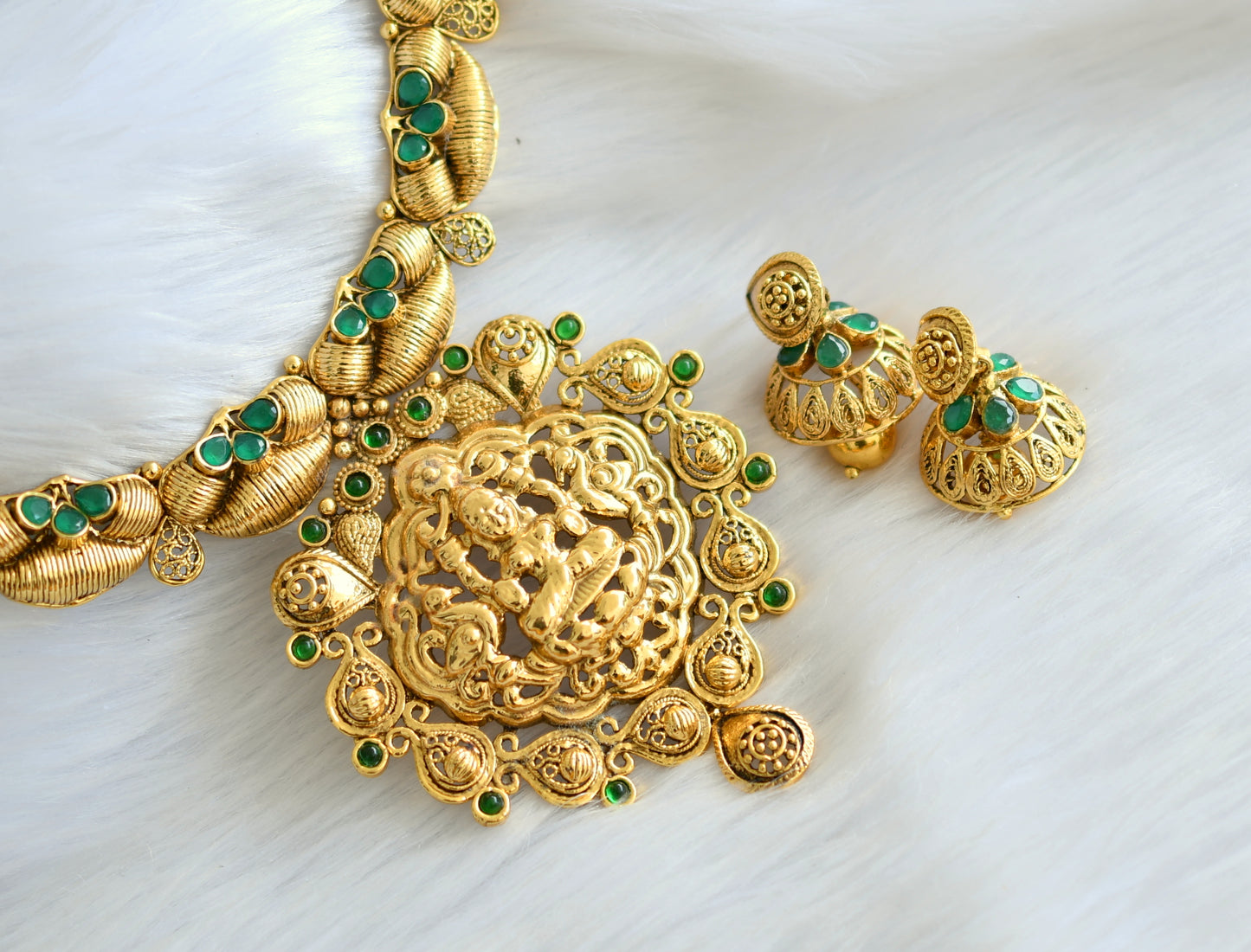 Antique gold tone green Nagasu Lakshmi necklace set dj-02833