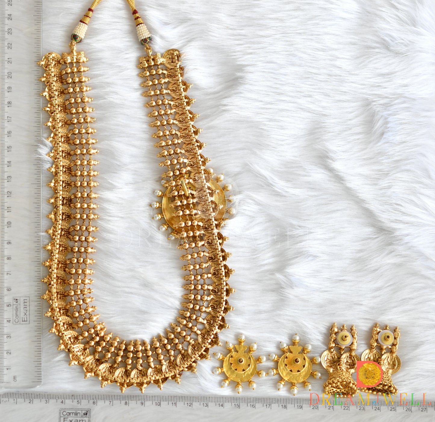 Matte finish kundan jadau moon mugappu Lakshmi coin short haar set dj-38173