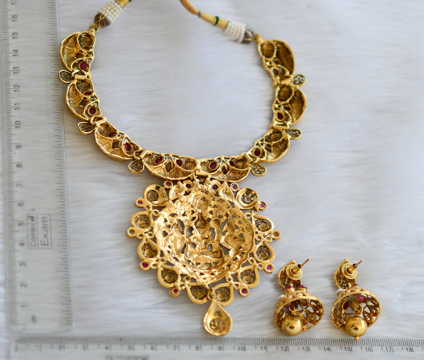 Antique gold tone Nagasu pearl-pink Lakshmi necklace set dj-02835