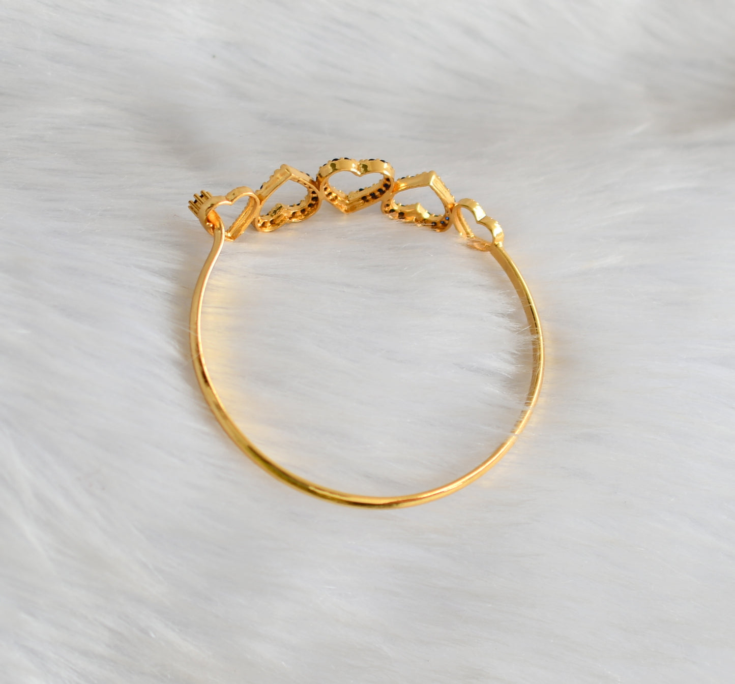 Gold tone blue stone heart bracelet dj-40420