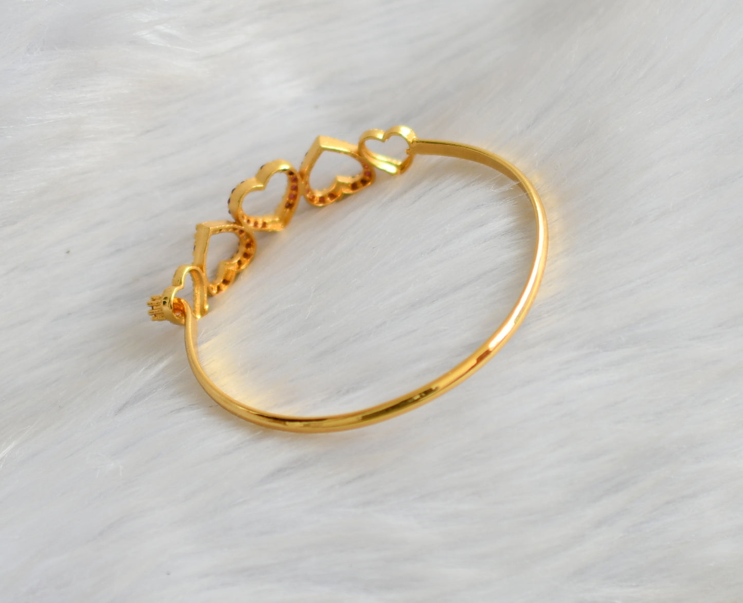 Gold tone ruby stone heart bracelet dj-40421