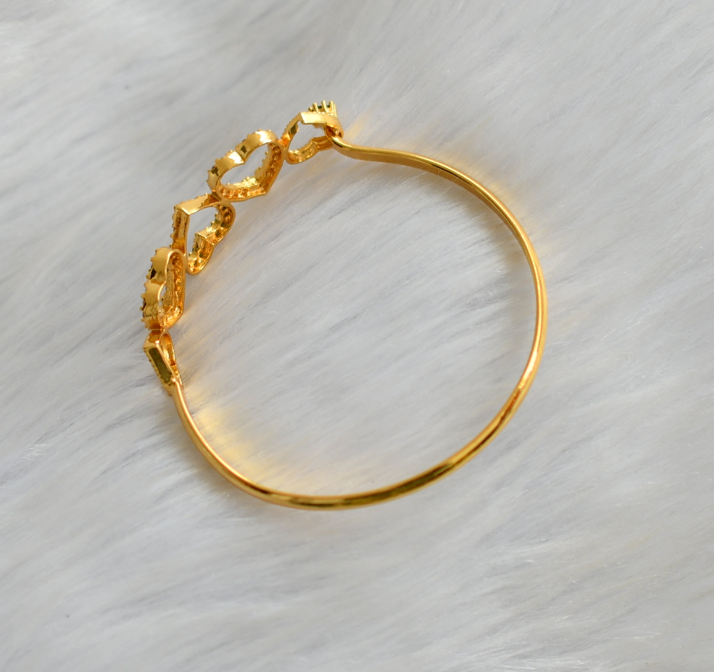 Gold tone green-white stone heart bracelet dj-40422