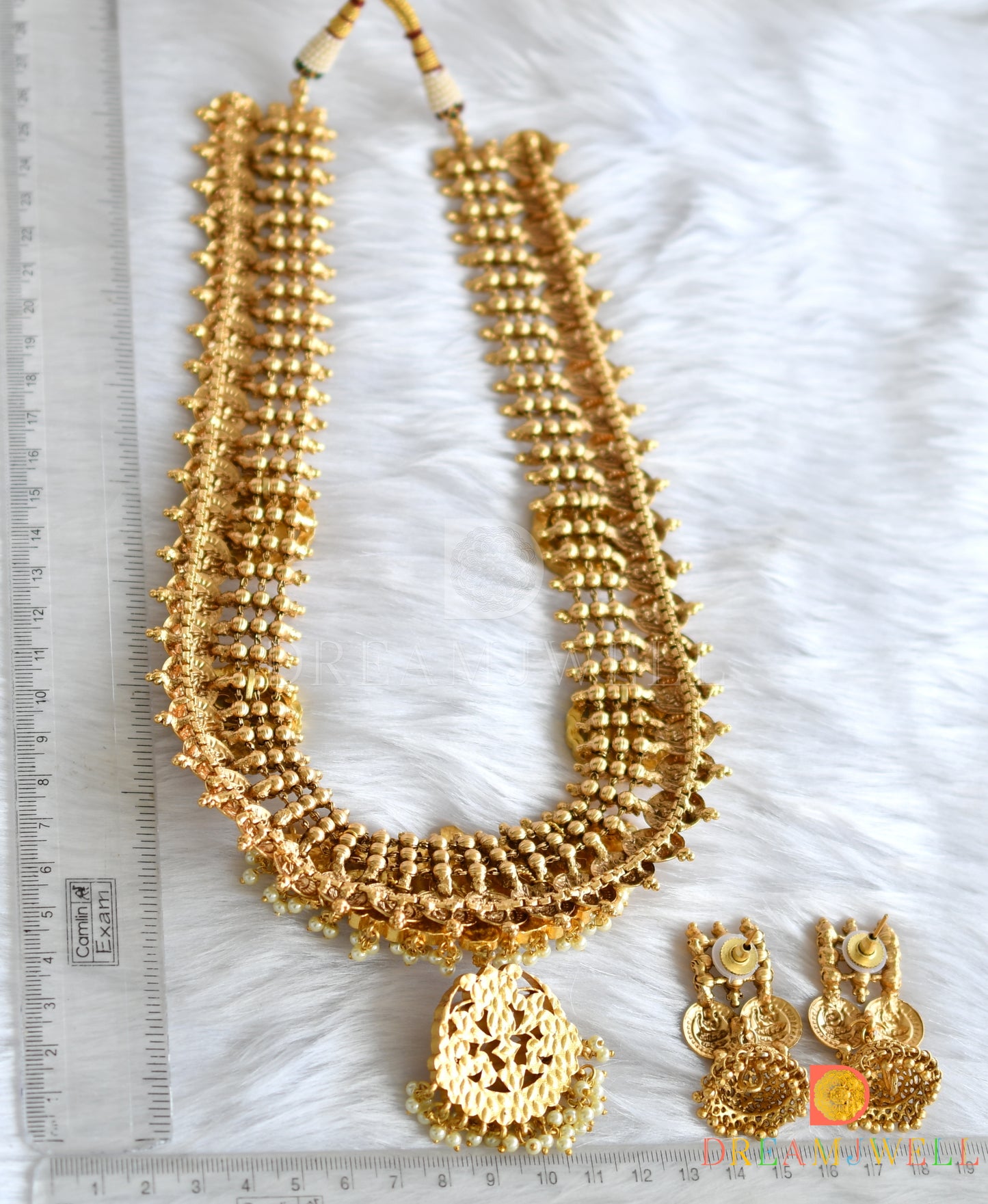 Matte finish pink-green-white kundan jadau Lakshmi coin swan short haar set dj-38178