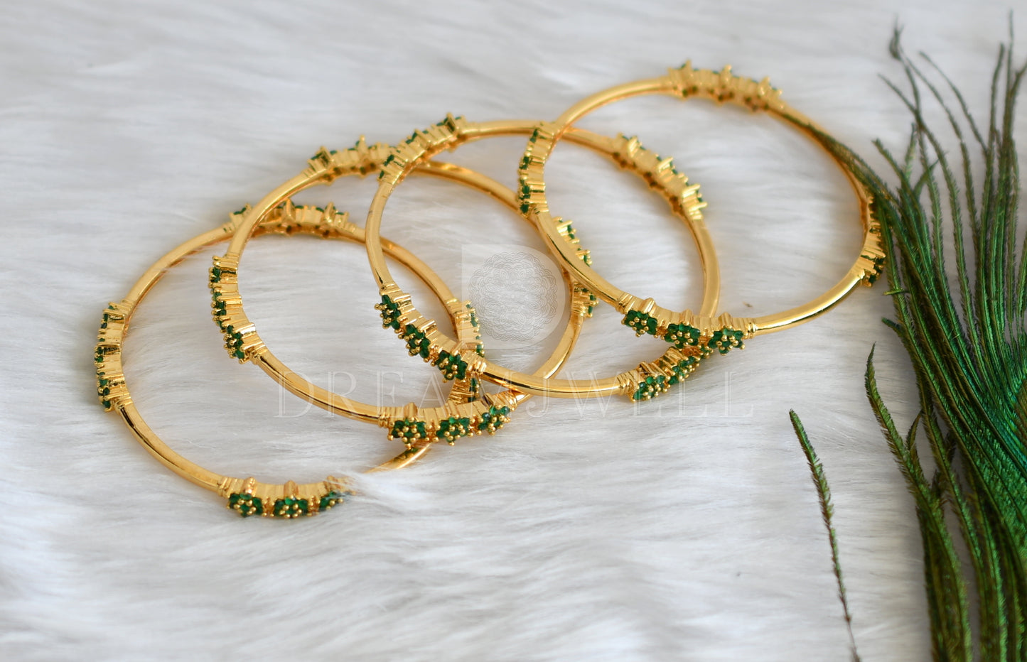 Gold tone green nakshatra set of 4 bangles (2.4) dj-32711