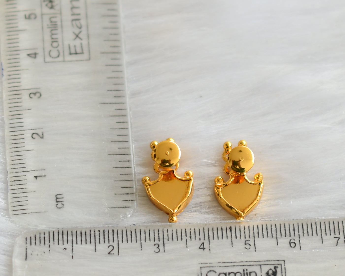 Gold tone blue palakka stud/Earrings dj-19515