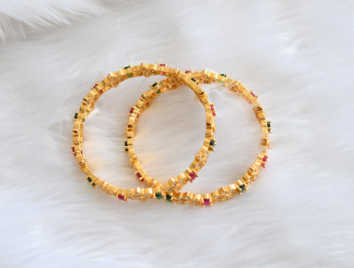 Gold tone AD kemp-green flower bangles (2.8) dj-39051