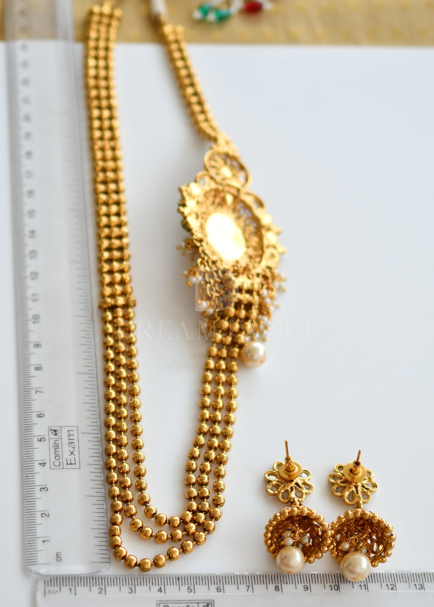 Antique gold tone Kundan Mugappu Multilayer Short Haar Set dj-12690