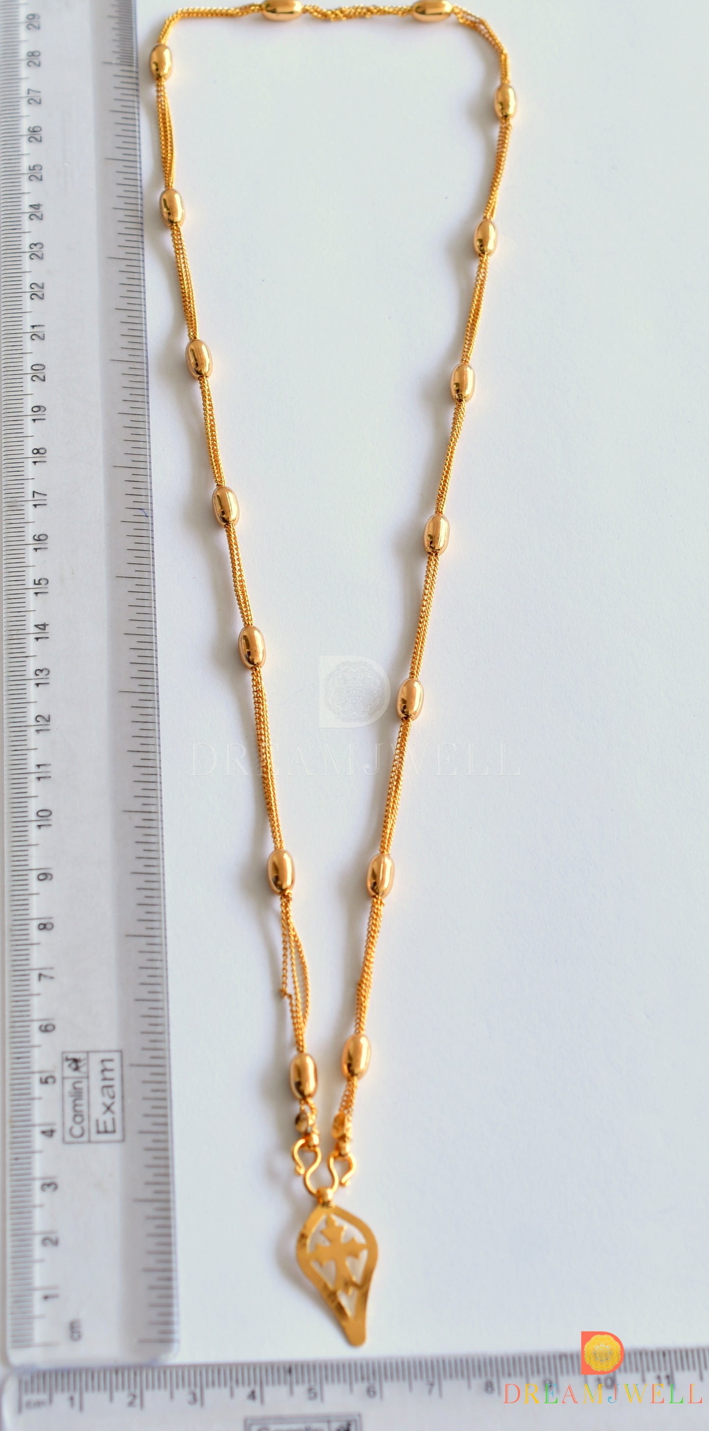 Gold tone cross pendant with chain dj-35994