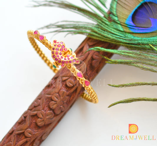 Gold tone ruby-green fish Kada (2.4) dj-09960