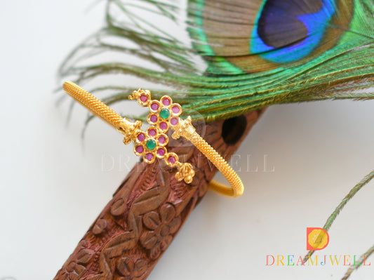 Gold tone ruby-green flower Bracelet (2.6) dj-09986